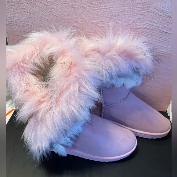 Brand new fun, fur topped faux UGGs never worn super cute - Picture 2 of 3